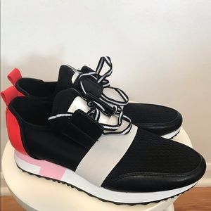 Steve Madden “Antics” Sneakers